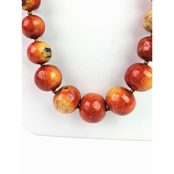 Vintage Graduated Apple Sponge Coral Bead Necklace 29 inch Gold Tone Spacers - Picture 3 of 9